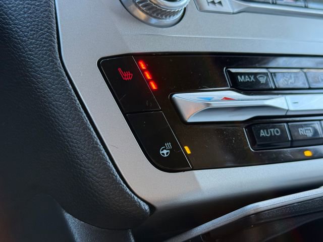 Certified 2022 Ford Explorer XLT w/ Equipment Group 202A image 10