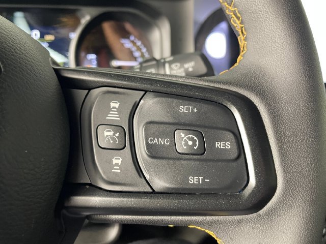 Used 2024 Jeep Wrangler Unlimited AWD/4WD image 9