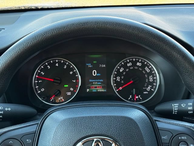 Used 2019 Toyota RAV4 LE w/ Carpet Mat Package AWD/4WD image 31