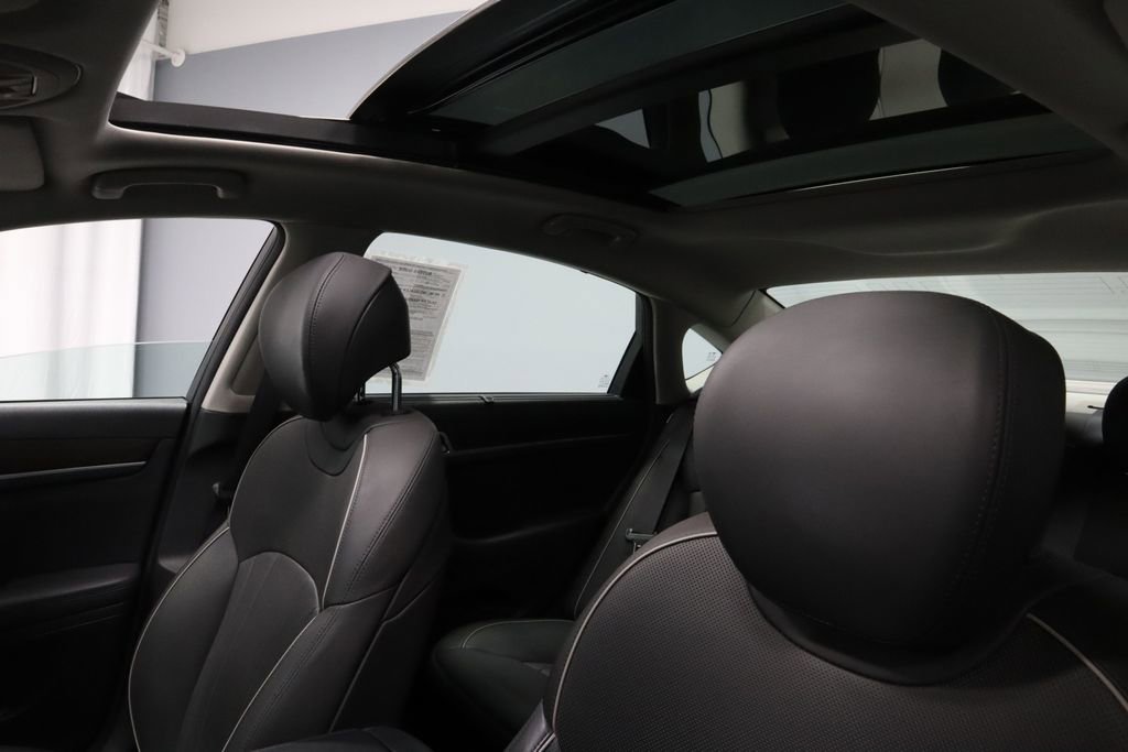 Used 2018 Genesis G80 3.8 w/ Option Group 03 AWD/4WD image 35