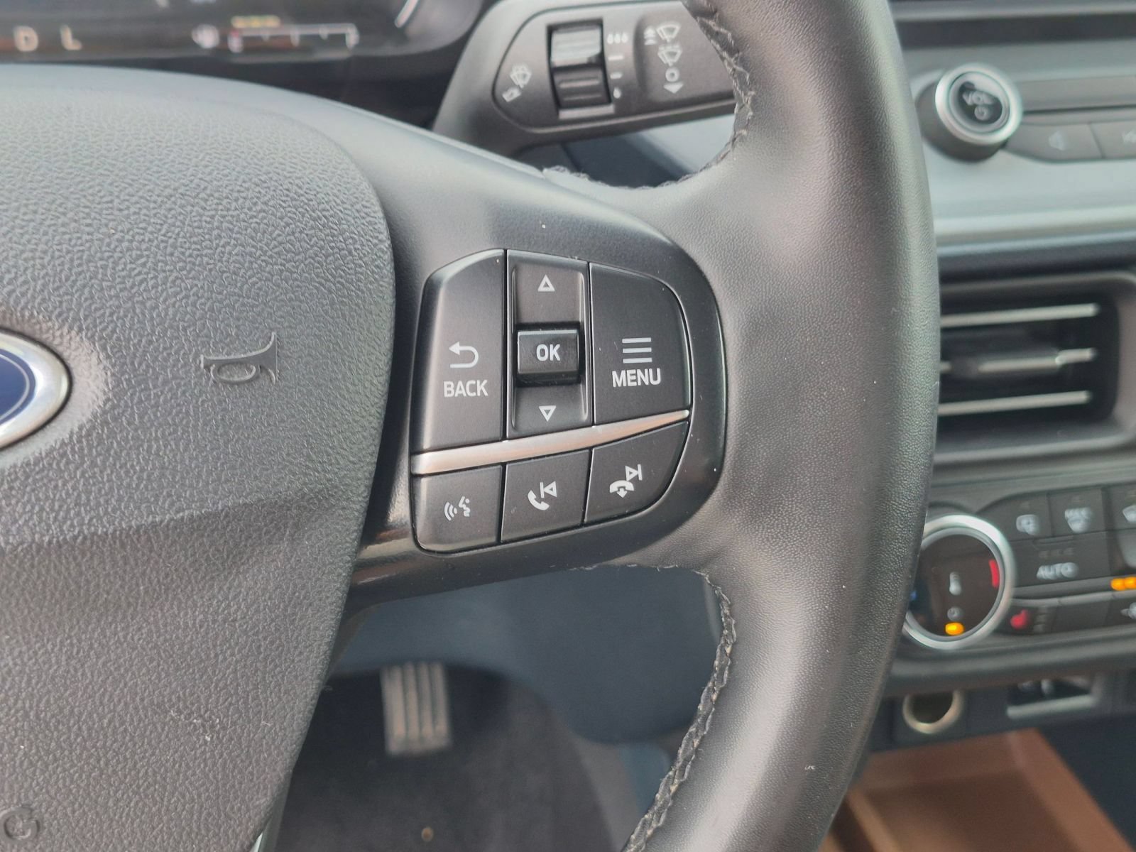 Certified 2023 Ford Maverick Lariat w/ Lariat Luxury Package FWD image 22