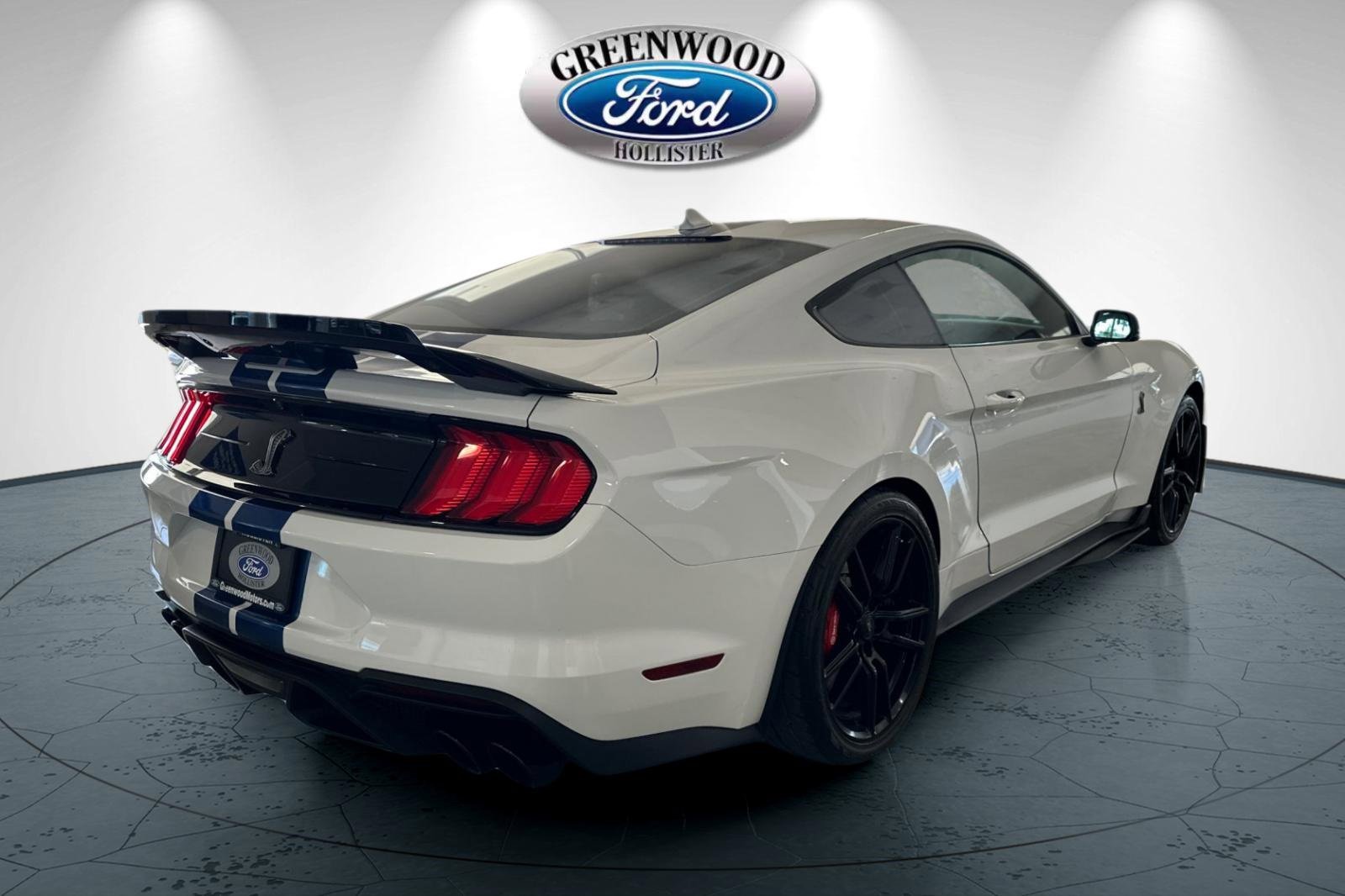 Certified 2021 Ford Mustang Shelby GT500 w/ Technology Package image 4