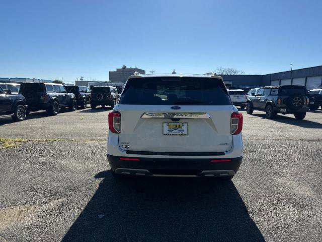 Certified 2023 Ford Explorer XLT w/ Equipment Group 202A image 3