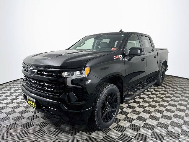 Used 2024 Chevrolet Silverado 1500 RST w/ Convenience Package II AWD/4WD image 3