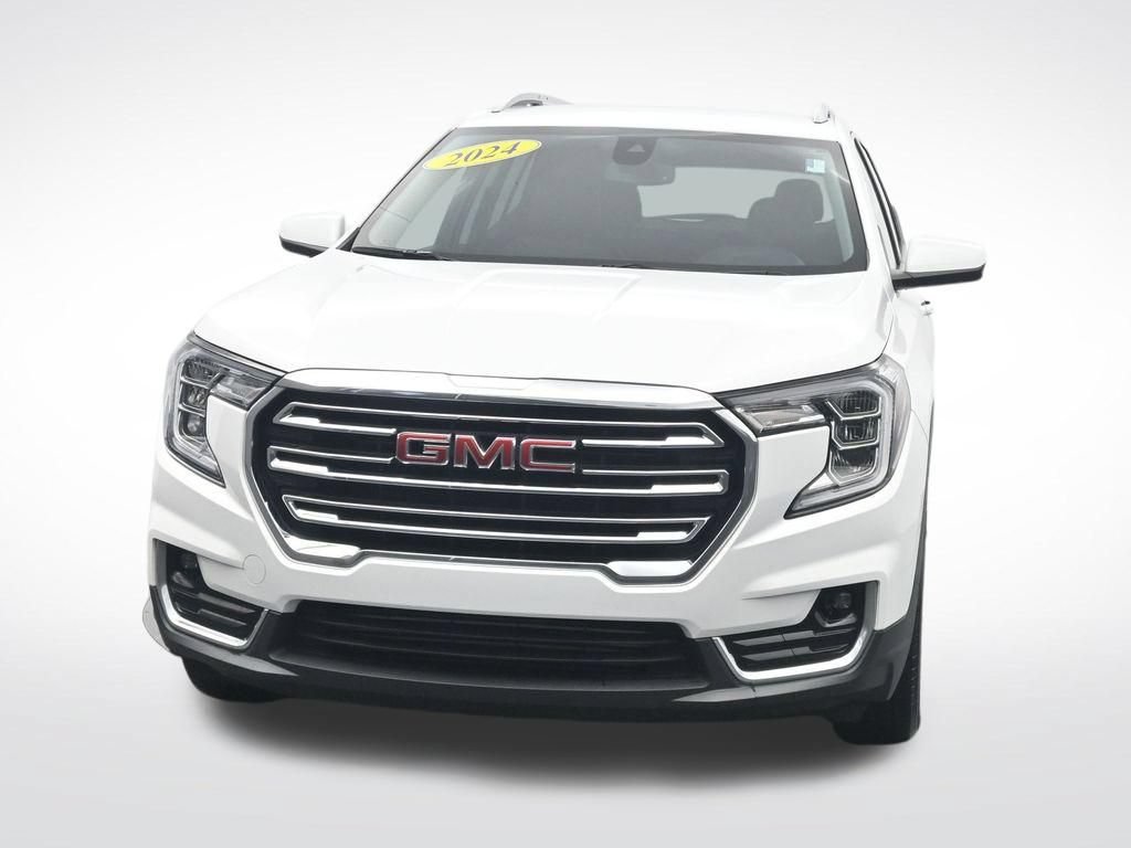 Used 2024 GMC Terrain SLT AWD/4WD image 2