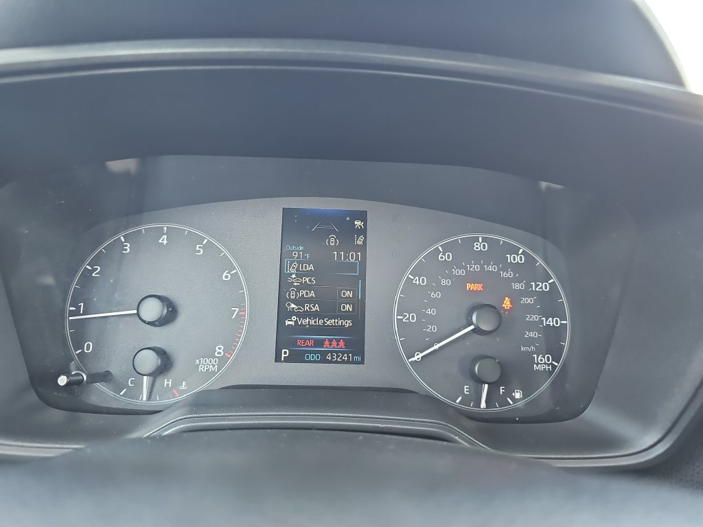 Used 2023 Toyota Corolla LE FWD image 18