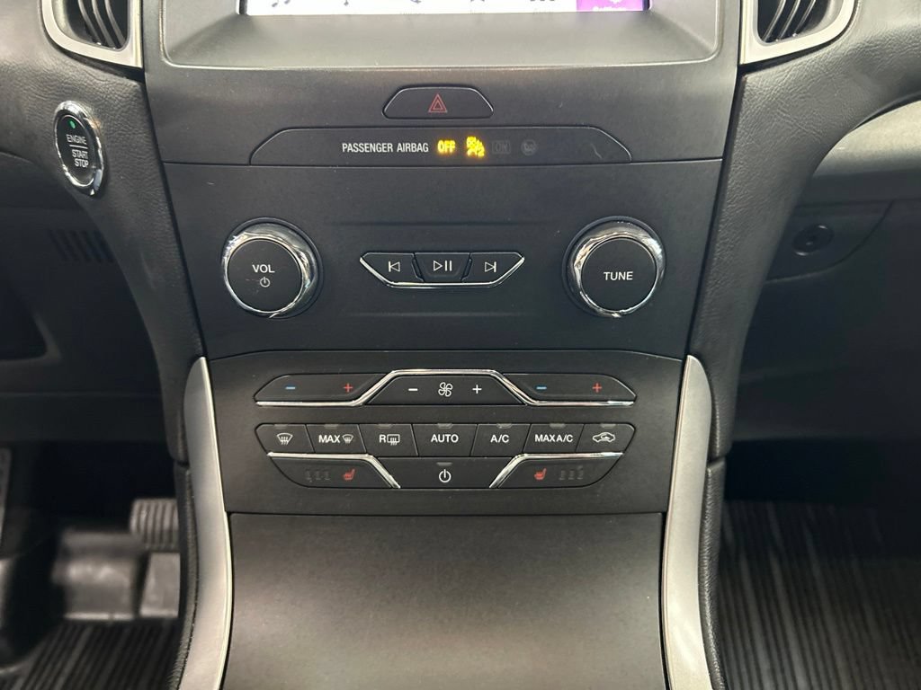 Certified 2019 Ford Edge SEL w/ Cold Weather Package AWD/4WD image 22