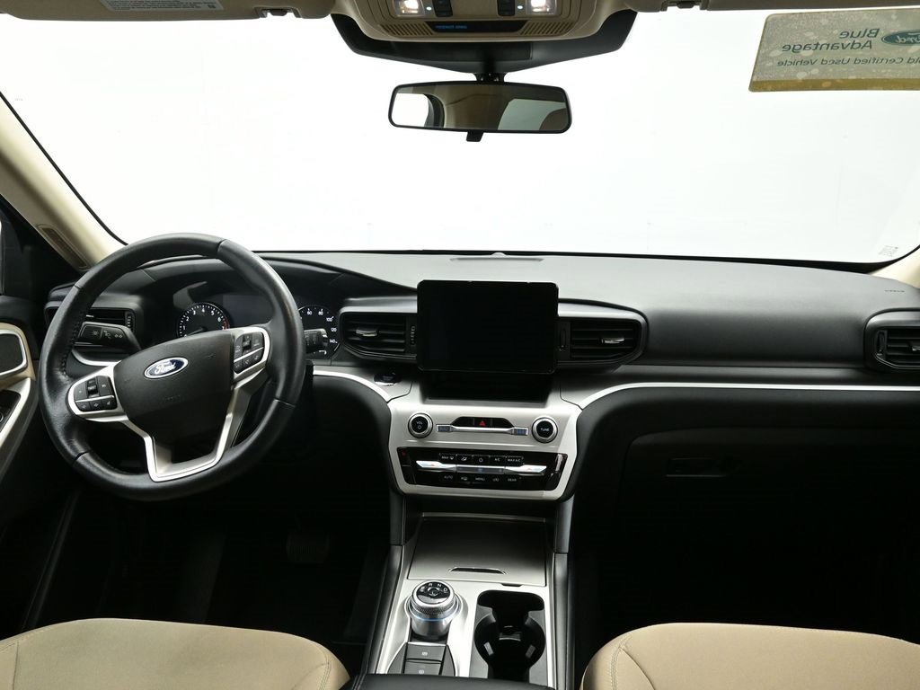 Certified 2022 Ford Explorer XLT w/ Class IV Trailer Tow Package image 47