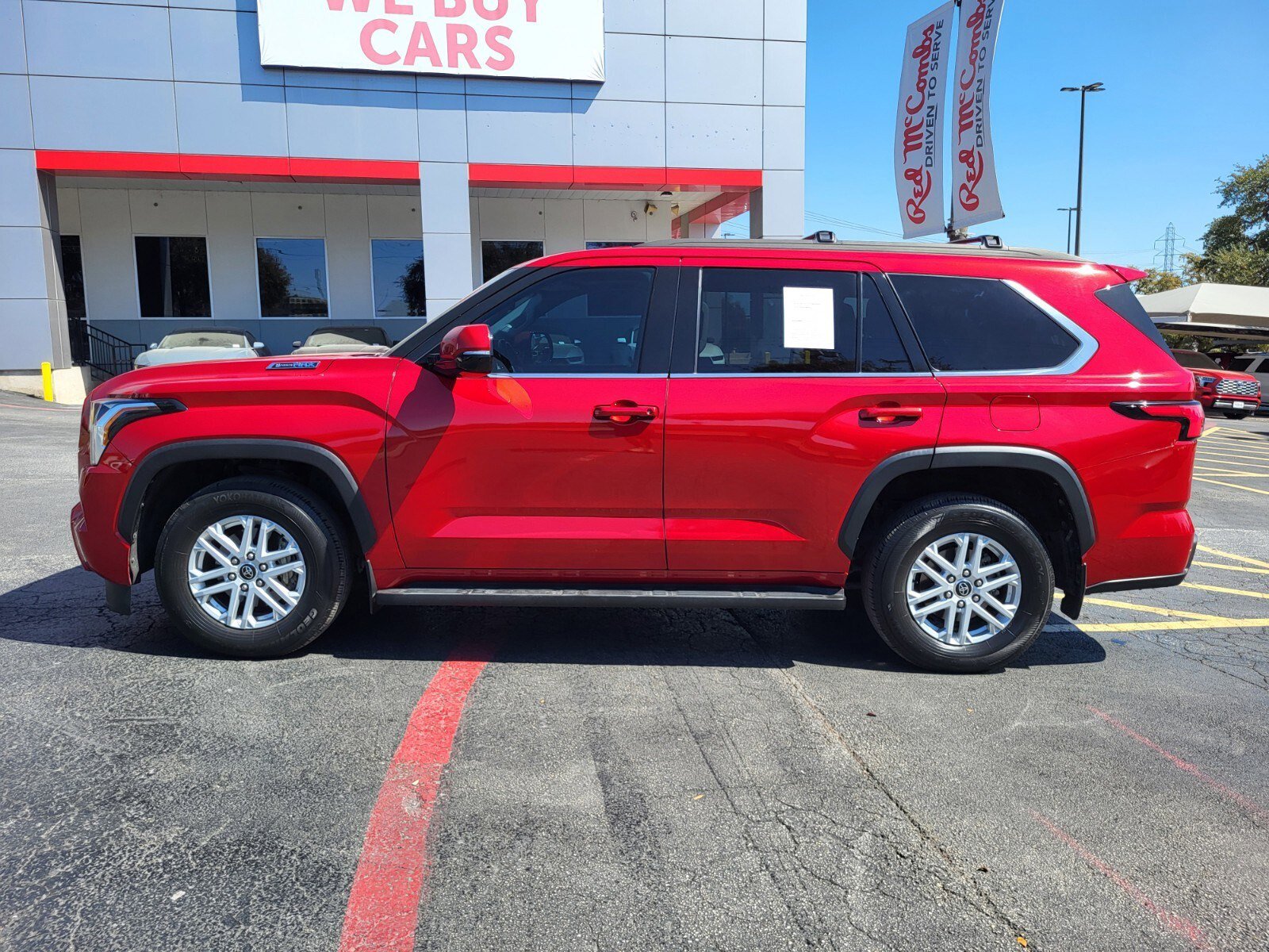Used 2023 Toyota Sequoia SR5 w/ SR5 Premium Package image 7