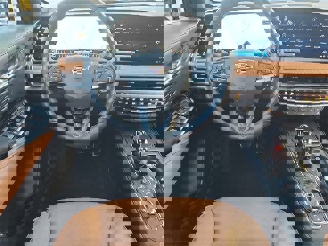 Used 2025 Cadillac XT4 Sport image 9