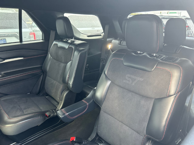 Certified 2026 Ford Explorer ST AWD/4WD image 27