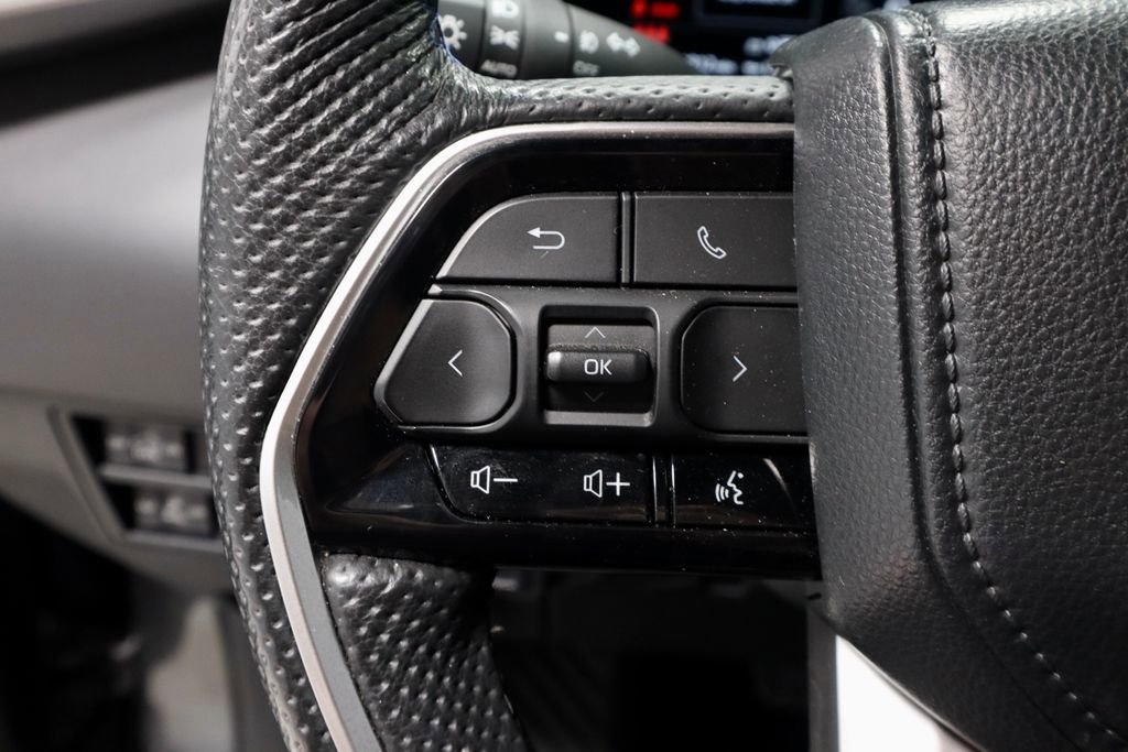 Used 2024 Toyota Tundra Platinum AWD/4WD image 29