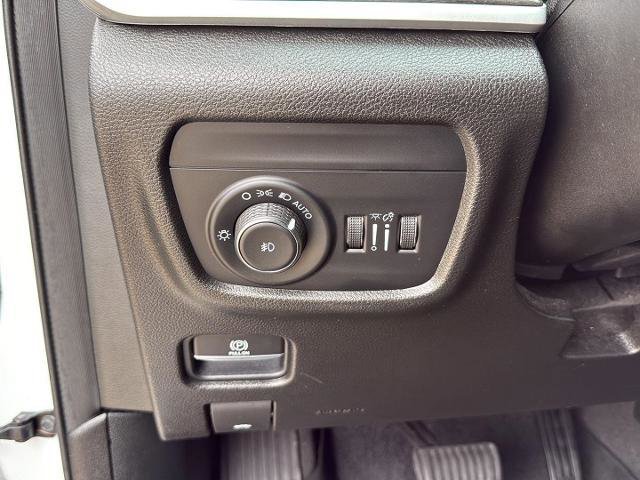 Used 2021 Jeep Grand Cherokee L Limited image 14