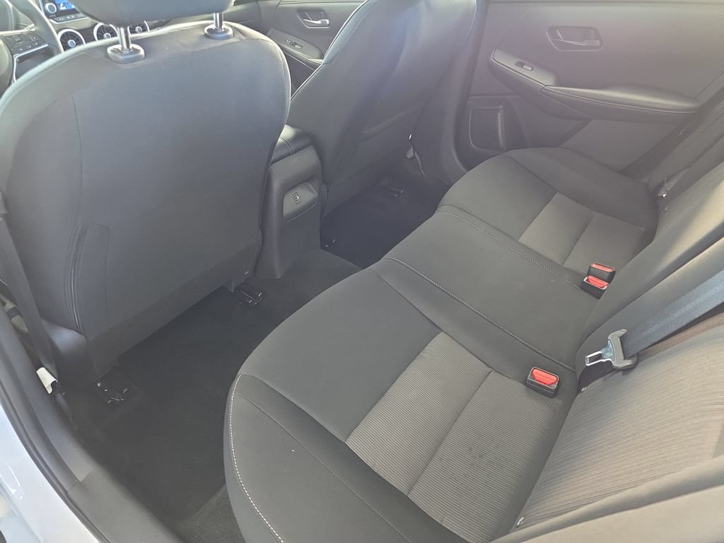 Used 2024 Nissan Sentra SV FWD image 11