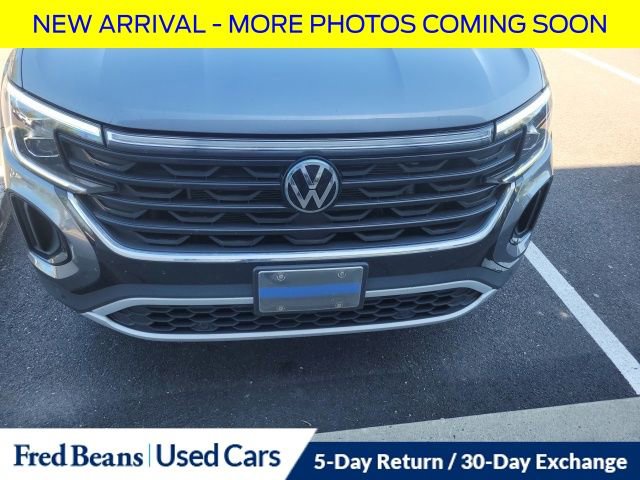 Used 2024 Volkswagen Atlas Cross Sport SE w/ Panoramic Sunroof Package AWD/4WD image 14