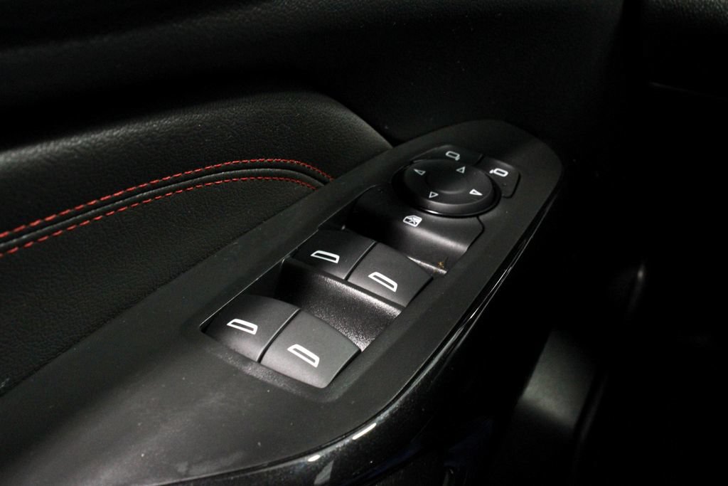 Used 2024 Chevrolet Trax RS FWD image 25