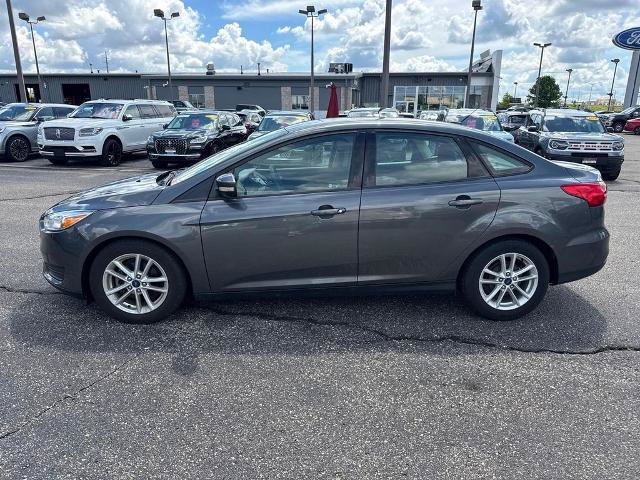 Certified 2017 Ford Focus SE FWD image 3