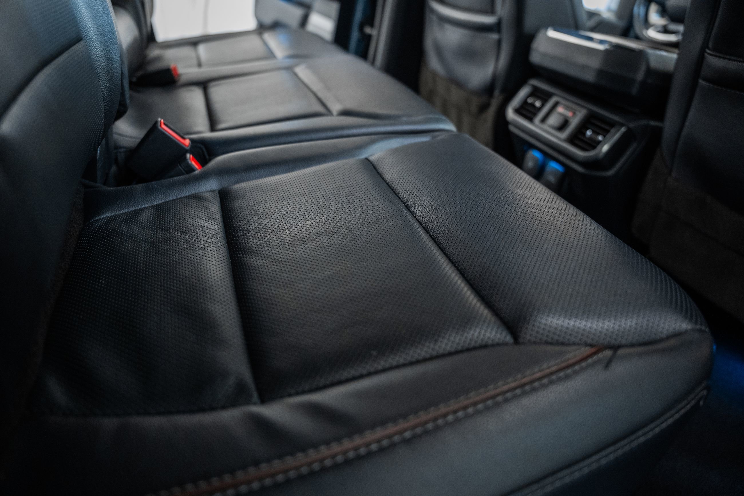 Certified 2023 Ford F150 Lariat w/ Equipment Group 502A High image 42