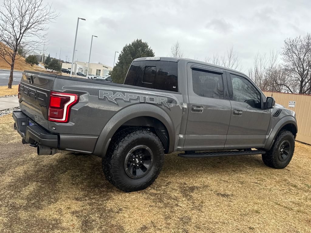 Certified 2018 Ford F150 Raptor w/ Equipment Group 802A Luxury image 6