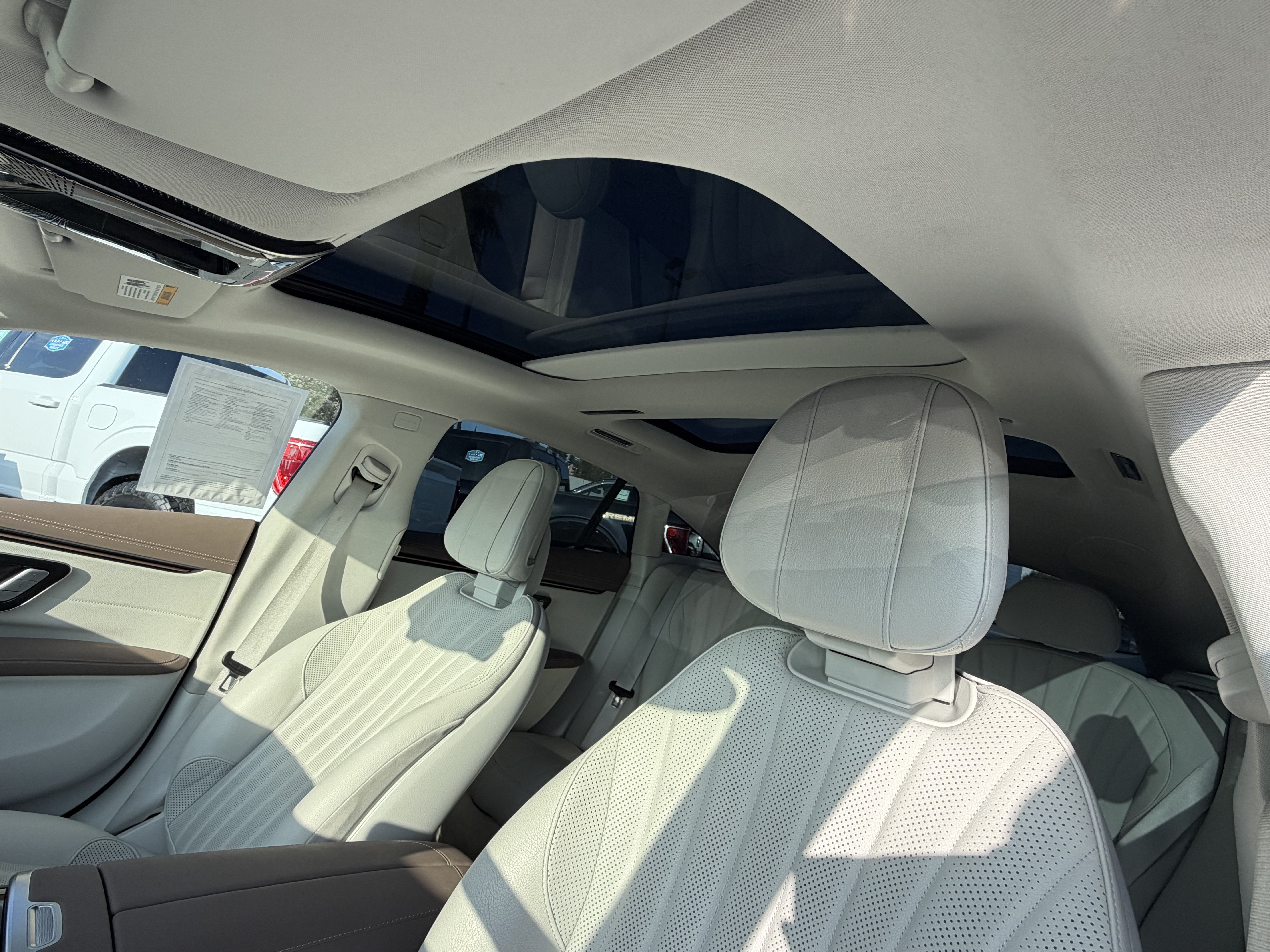 Used 2022 Mercedes-Benz EQS 450+ Sedan image 13
