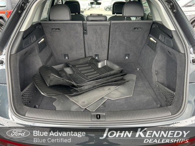 Used 2021 Audi Q5 2.0T Premium w/ Convenience Package image 13