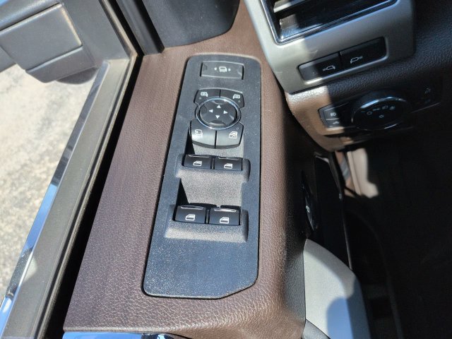 Certified 2022 Ford F250 King Ranch w/ King Ranch Ultimate Package AWD/4WD image 27