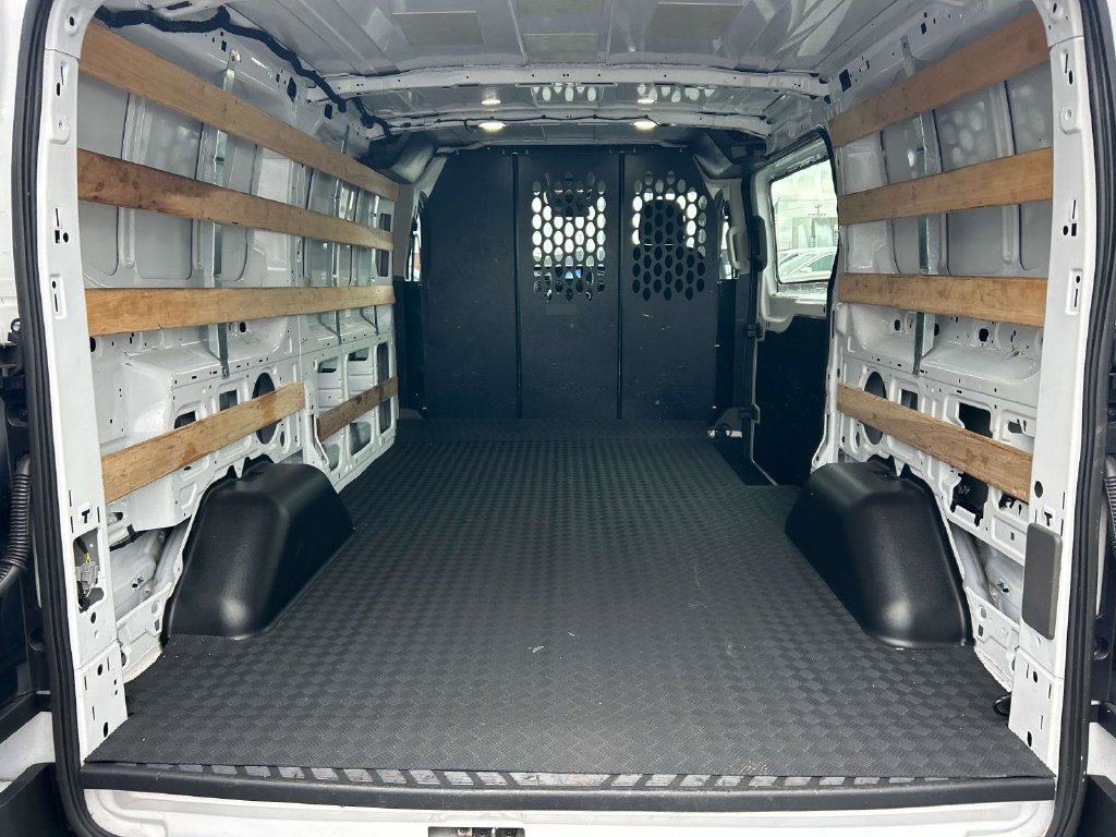 Certified 2025 Ford Transit 250 Low Roof w/ Exterior Upgrade Package RWD image 15