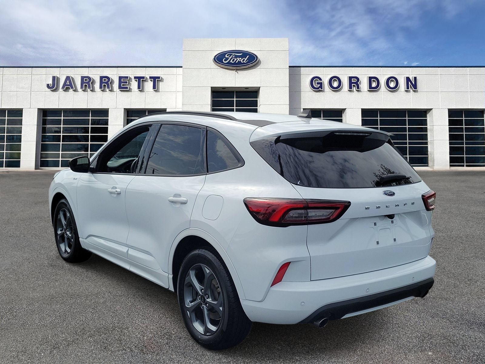 Certified 2023 Ford Escape ST-Line FWD image 3
