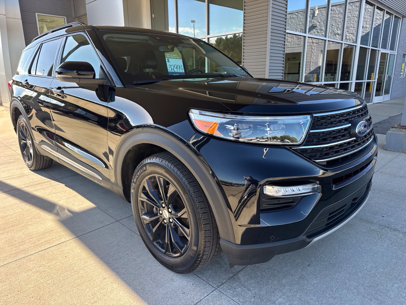 Certified 2023 Ford Explorer XLT w/ Equipment Group 202A AWD/4WD image 10