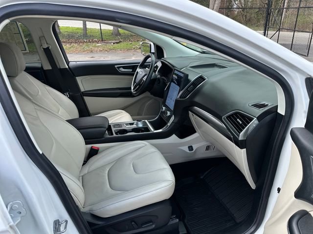 Certified 2022 Ford Edge Titanium AWD/4WD image 16