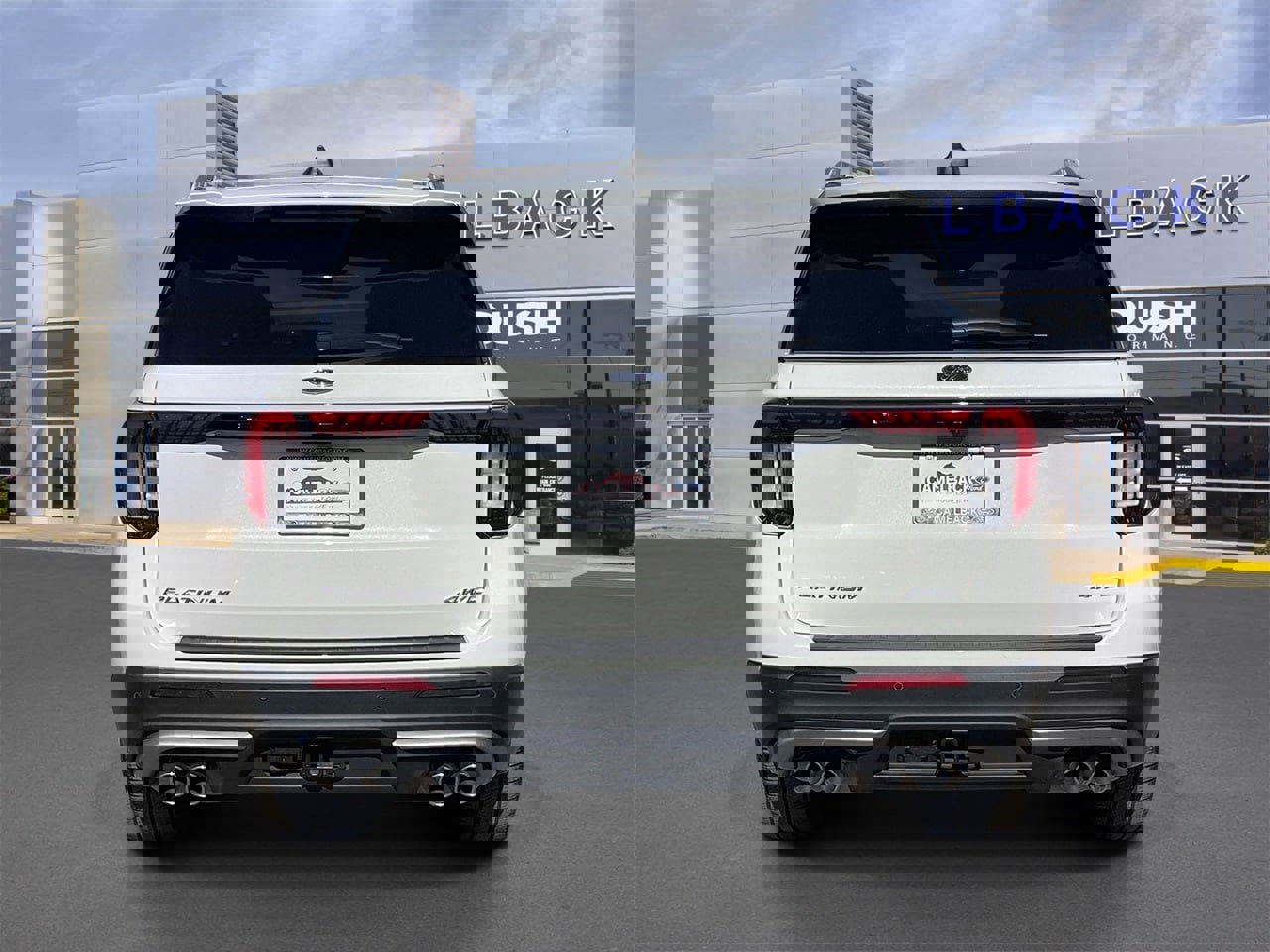 Certified 2025 Ford Explorer Platinum w/ Ultimate Package image 4