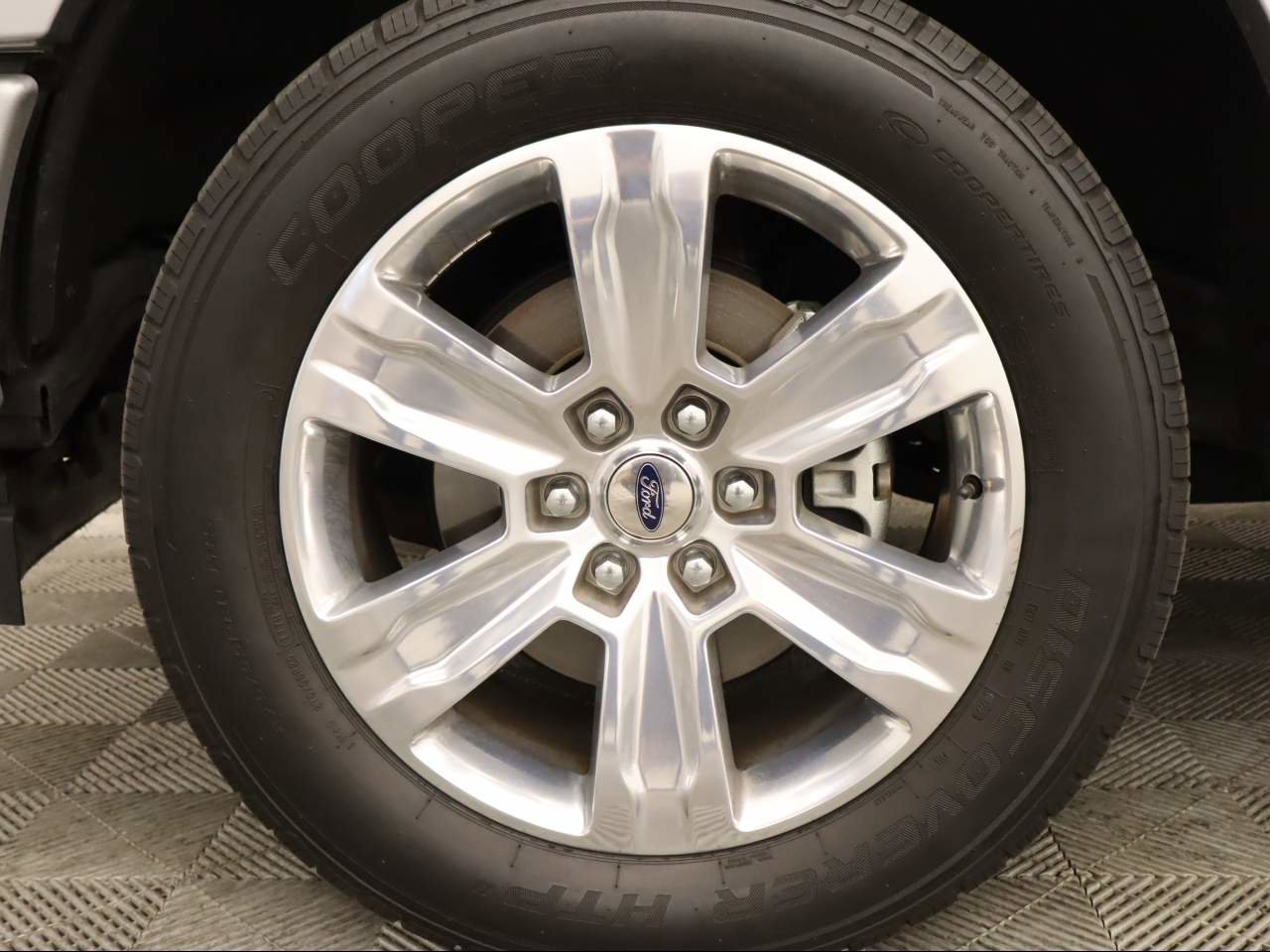 Certified 2018 Ford F150 Platinum w/ Equipment Group 701A Luxury image 6