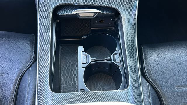Used 2023 Mercedes-Benz C 300 Sedan image 21