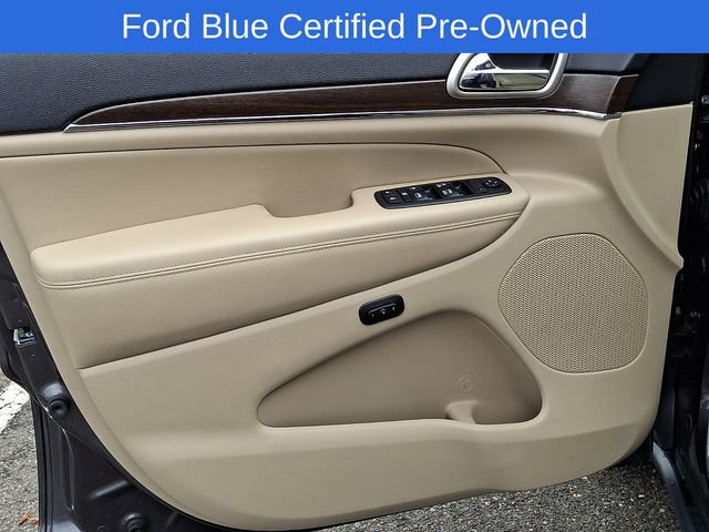 Used 2017 Jeep Grand Cherokee Limited w/ Luxury Group II AWD/4WD image 13
