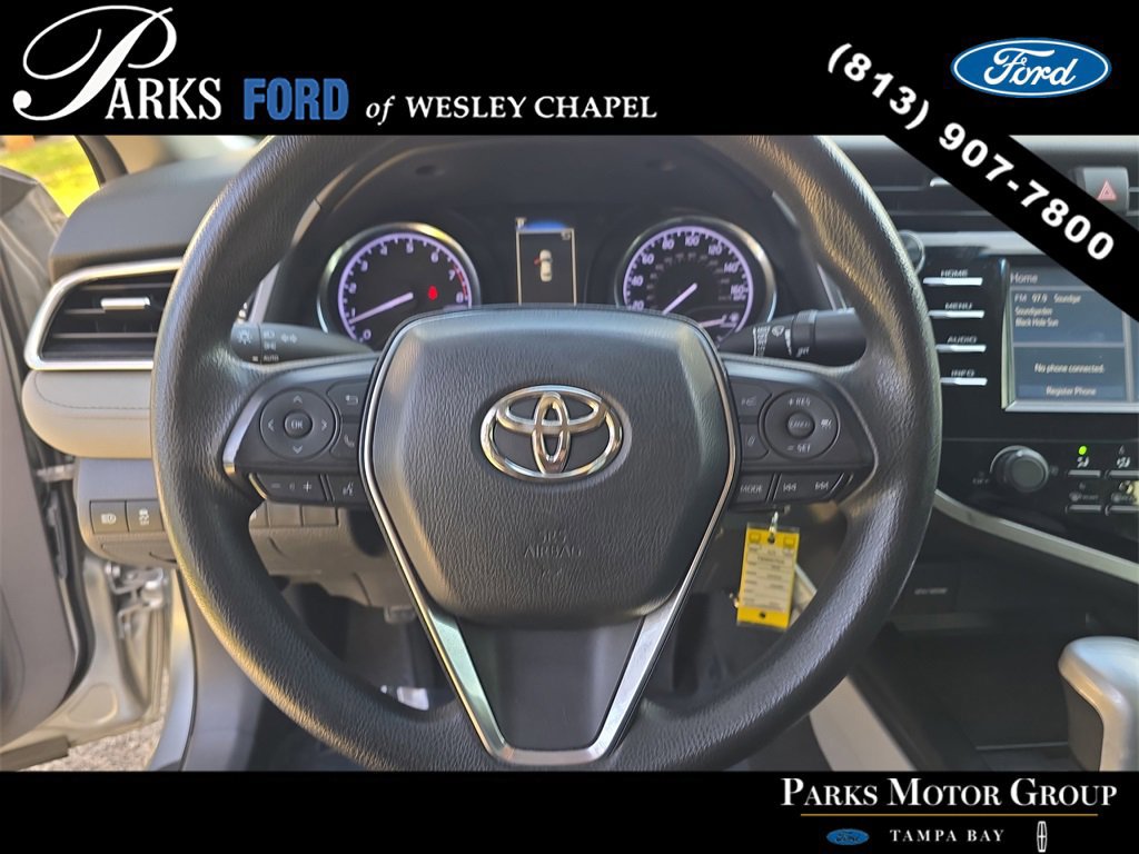 Used 2018 Toyota Camry L image 25