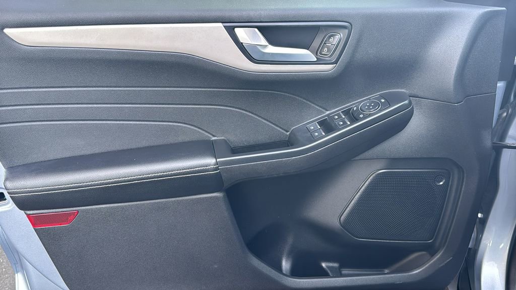 Certified 2022 Ford Escape SEL image 18