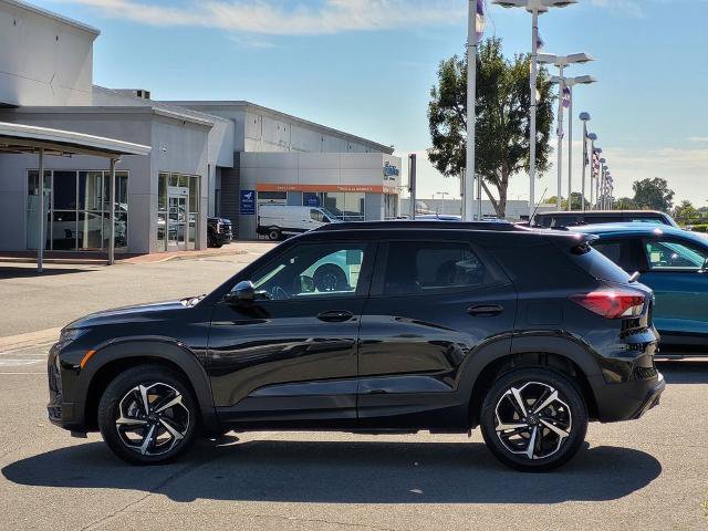 Used 2021 Chevrolet TrailBlazer RS w/ Sun and Liftgate Package FWD image 7