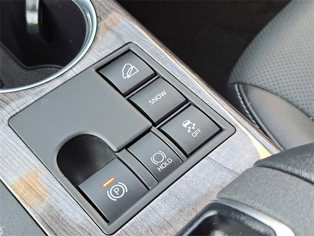 Used 2024 Toyota Highlander Platinum image 21