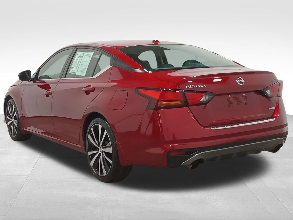 Used 2022 Nissan Altima 2.0 SR FWD image 7