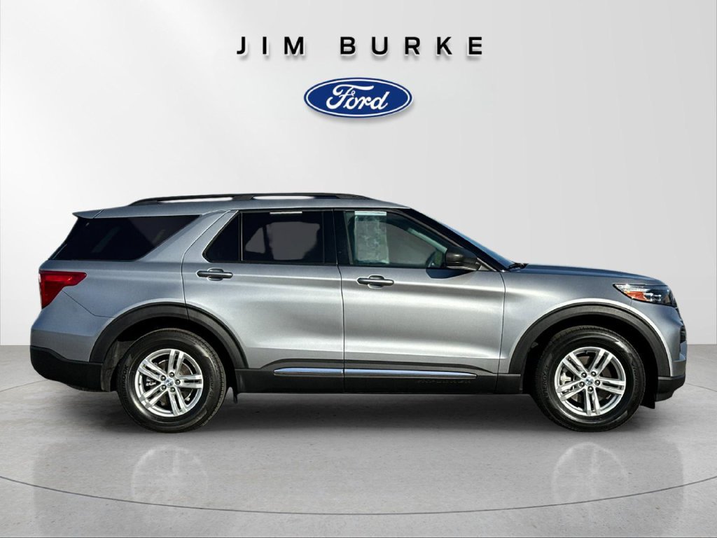 Certified 2023 Ford Explorer XLT RWD image 6