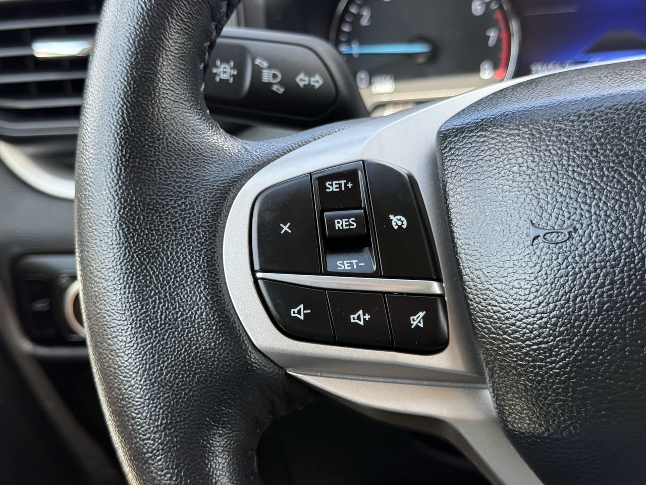 Certified 2023 Ford Explorer XLT AWD/4WD image 13