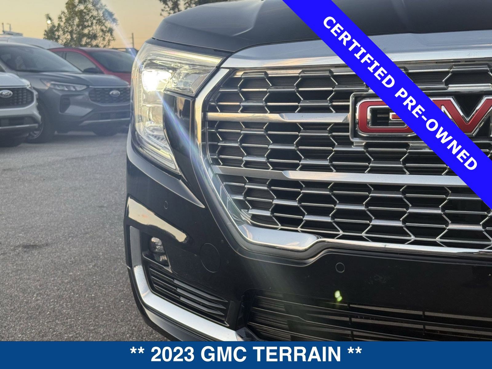 Used 2023 GMC Terrain Denali image 9