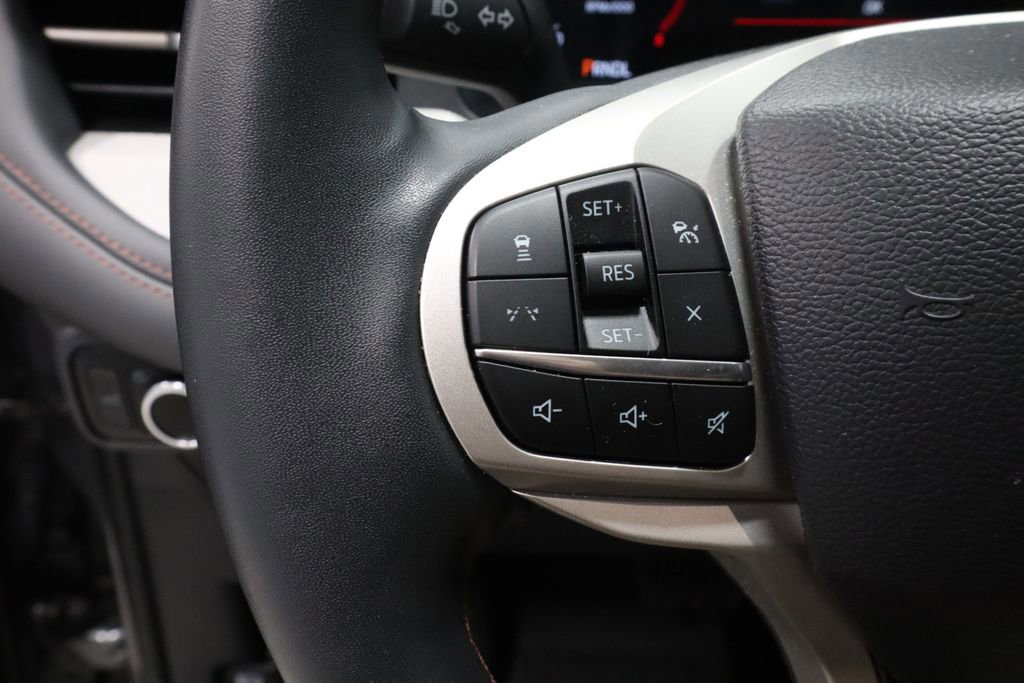 Certified 2025 Ford Explorer Active image 27