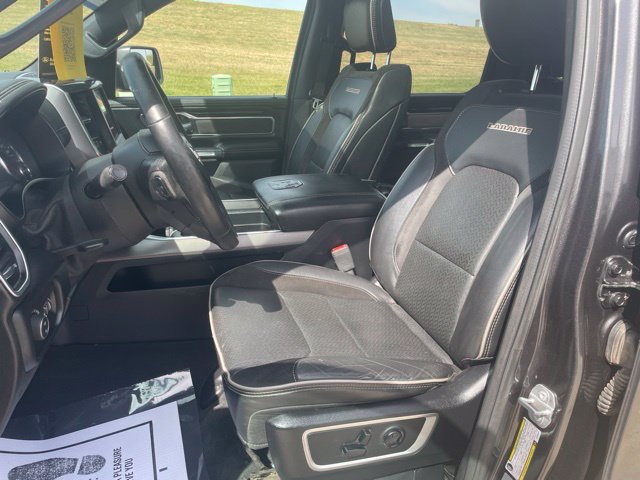 Used 2020 RAM 1500 Laramie w/ Sport Appearance Package AWD/4WD image 18