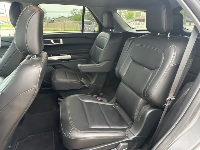 Certified 2023 Ford Explorer XLT w/ Equipment Group 202A AWD/4WD image 14