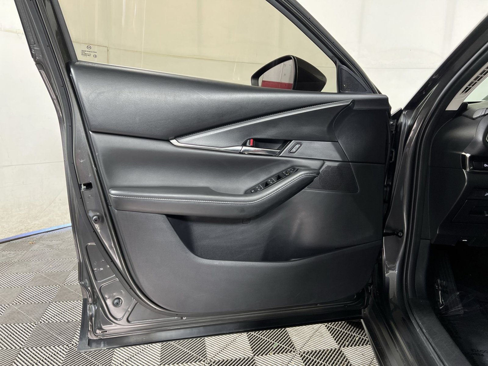 Used 2024 MAZDA CX-30 AWD 2.5 S w/ Preferred Package image 14