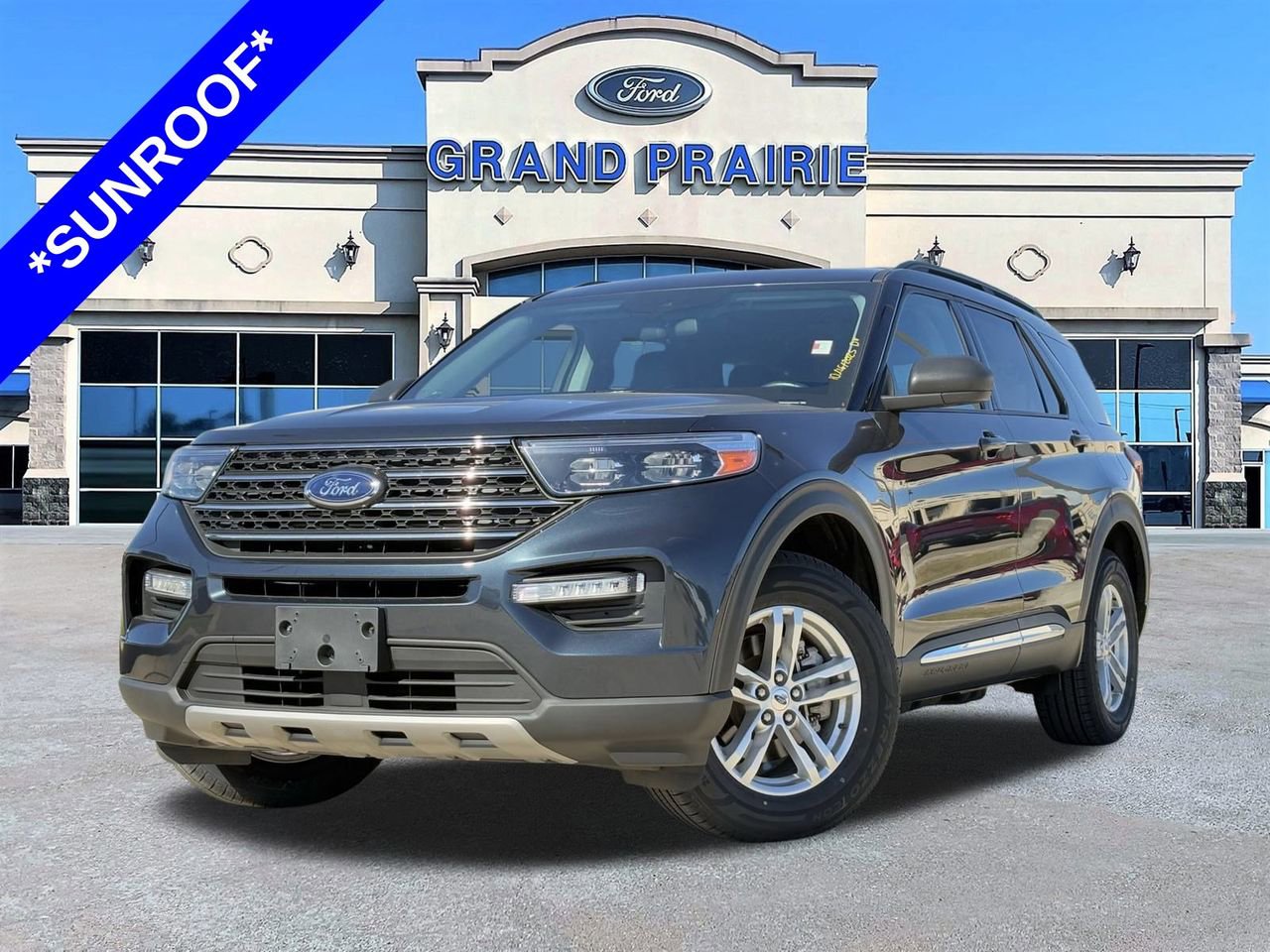 Certified 2022 Ford Explorer XLT w/ Equipment Group 202A