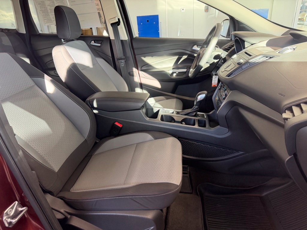 Certified 2018 Ford Escape SE AWD/4WD image 20