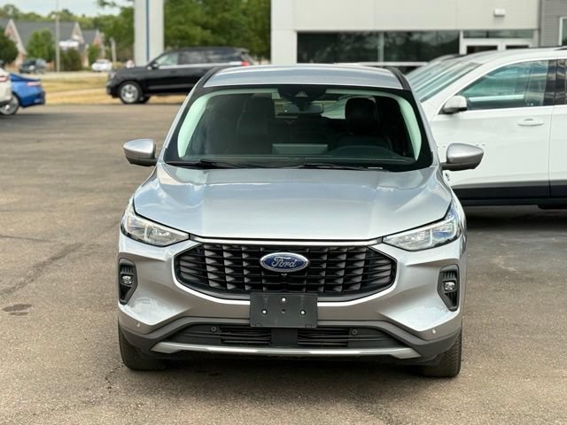 Certified 2024 Ford Escape Platinum AWD/4WD image 30