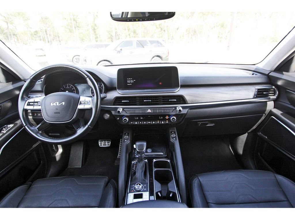 Used 2022 Kia Telluride SX w/ SX Prestige Package image 13